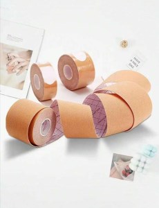 چسب سینه کرم