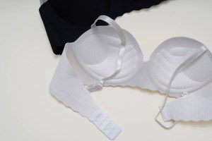 سوتین لیزری دکلته راه راه  18